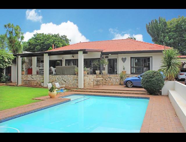 4 BEDROOM HOUSE FOR SALE IN GREENSIDE